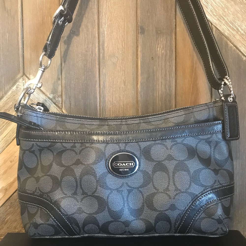 COACH ✨ NWOT Classic Shoulder Bag